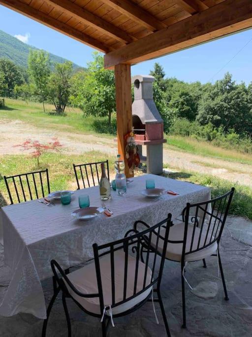 La Casa Sulla Collina Villa Varsi Kültér fotó